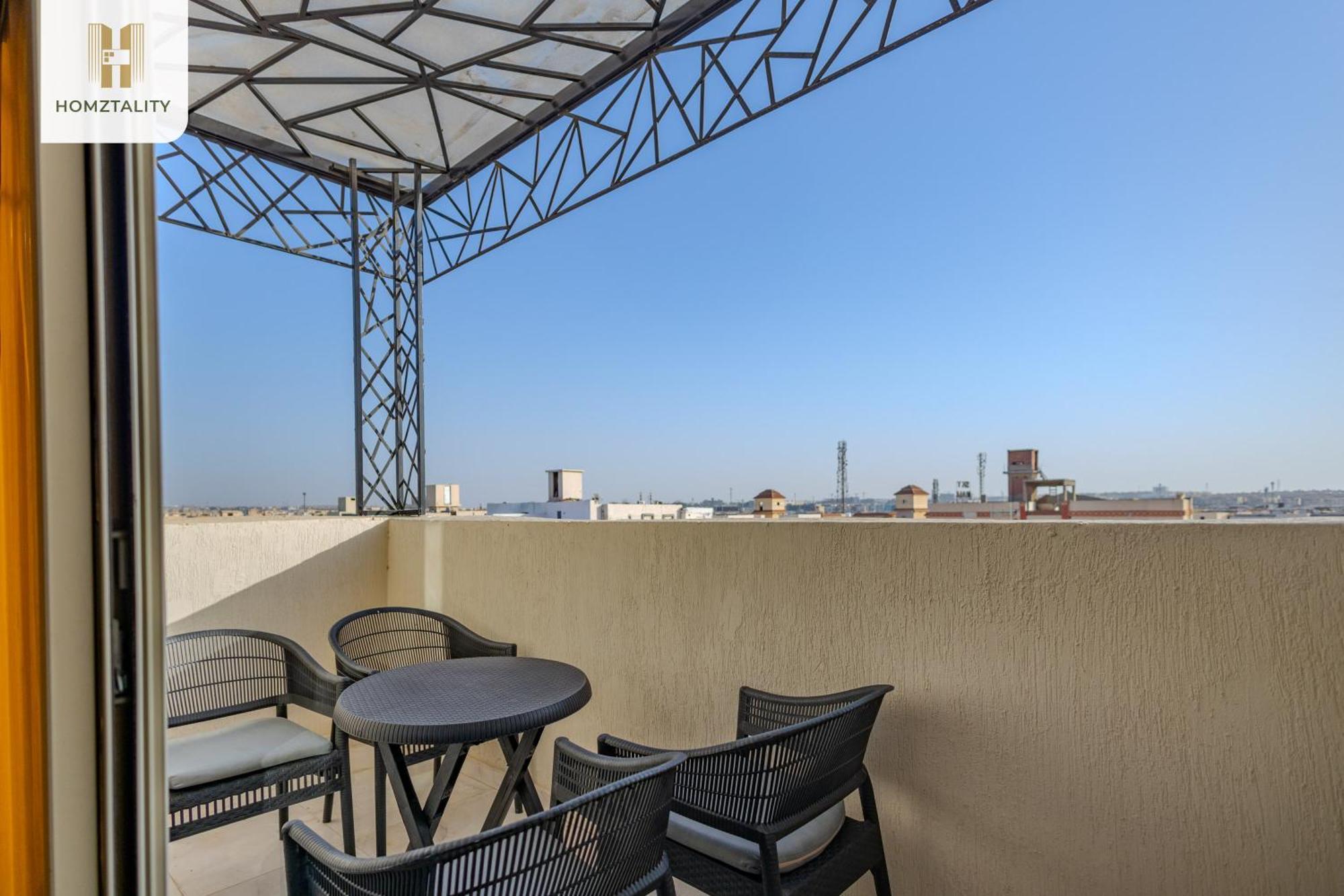 Homztality Zayed Apartment *